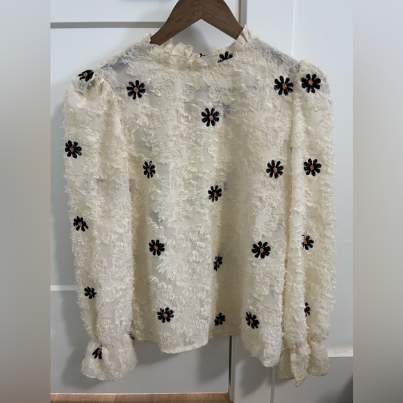 *NEW* FLORAL TOP - Picture 1 of 2